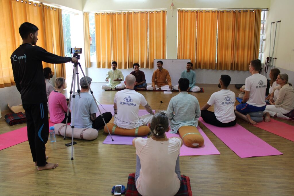 25 Day 200 HR Astrology & Kundalini Yoga TTC in Rishikesh, India , Yoga Teacher Training Courses in Rishikesh